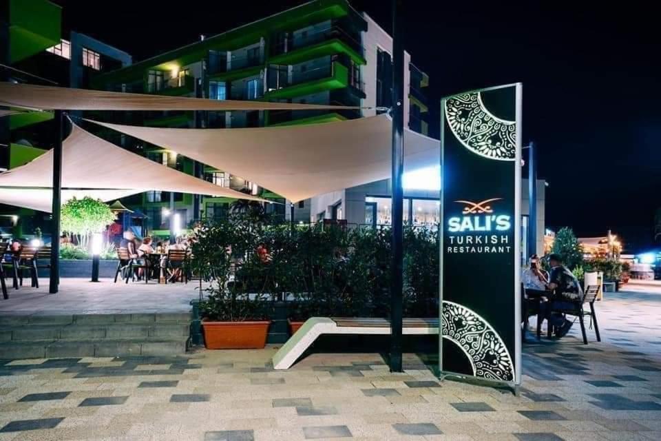 Sun & Sea Apartament Mamaia Nord นาโวดาริ ภายนอก รูปภาพ
