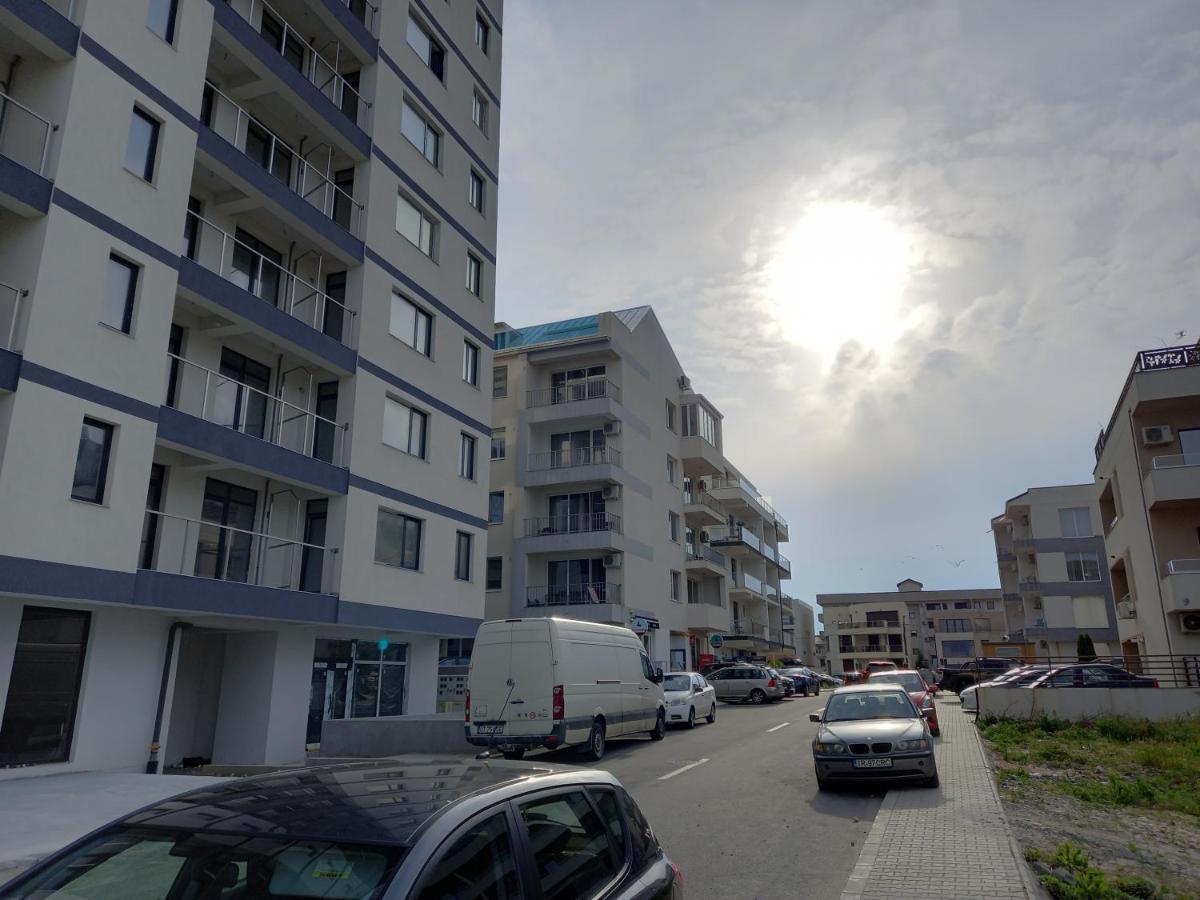 Sun & Sea Apartament Mamaia Nord นาโวดาริ ภายนอก รูปภาพ